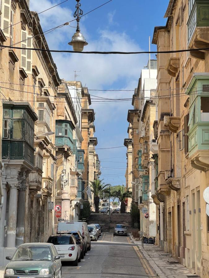Valletta Waterfront 2 Beds Flat By Arcobnb Флориана Экстерьер фото