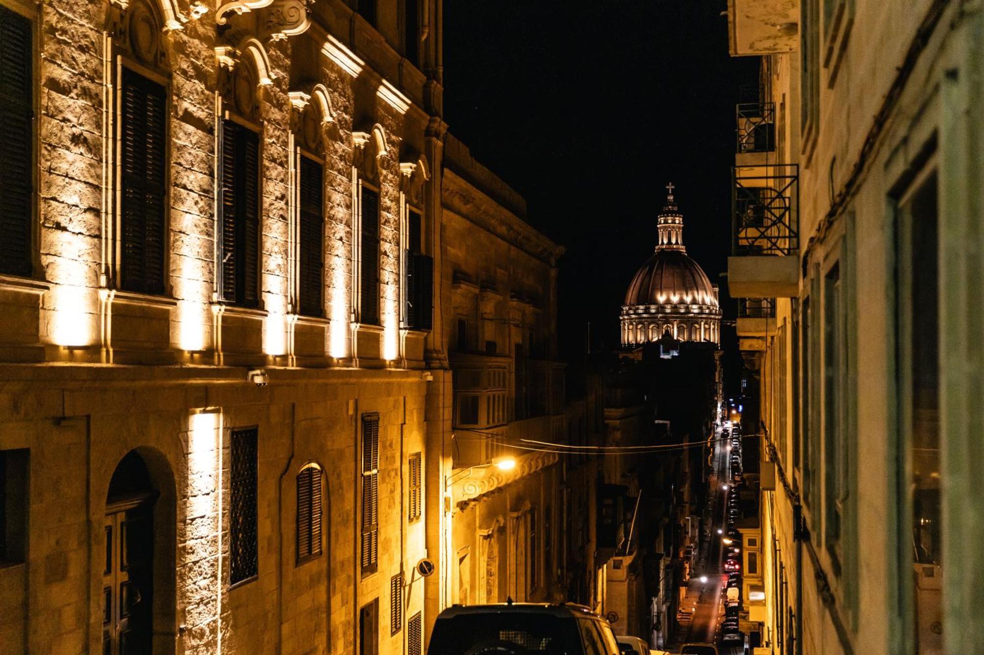 Valletta Waterfront 2 Beds Flat By Arcobnb Флориана Экстерьер фото